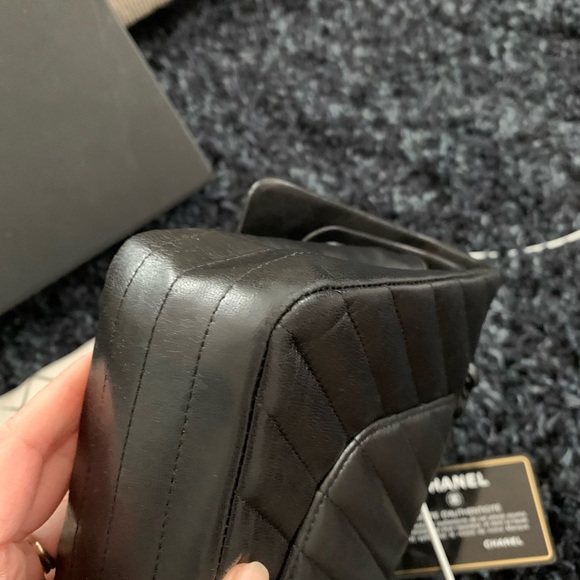 Chanel classic chevron So Black medium flap bag - Picture 15 of 15